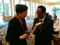范春永向鄧榕贈(zèng)書(shū)